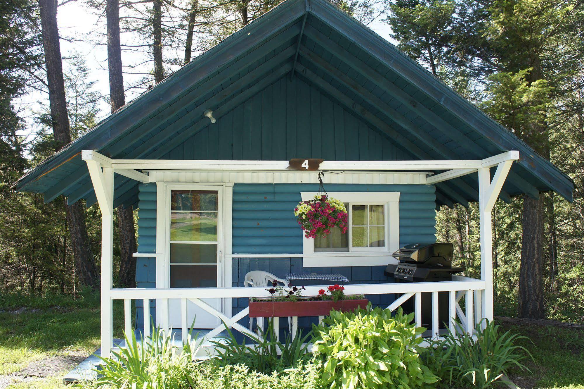 Fairmont Mountain Bungalows Fairmont Hot Springs Exterior photo
