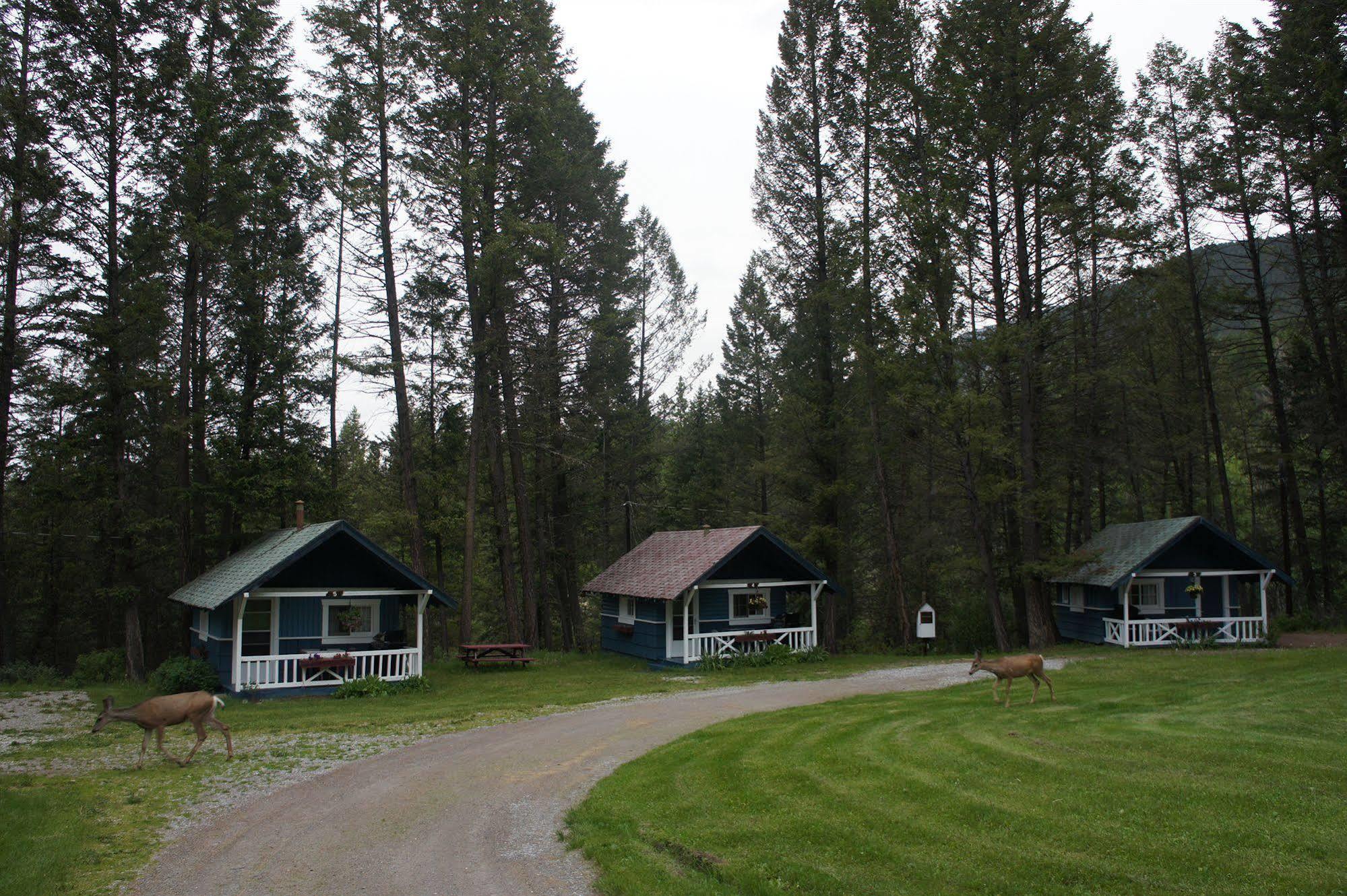 Fairmont Mountain Bungalows Fairmont Hot Springs Exterior photo